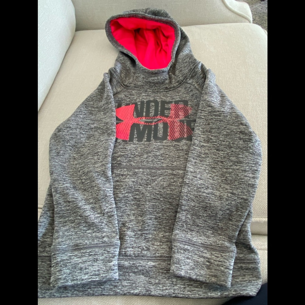 Under Armour pullover